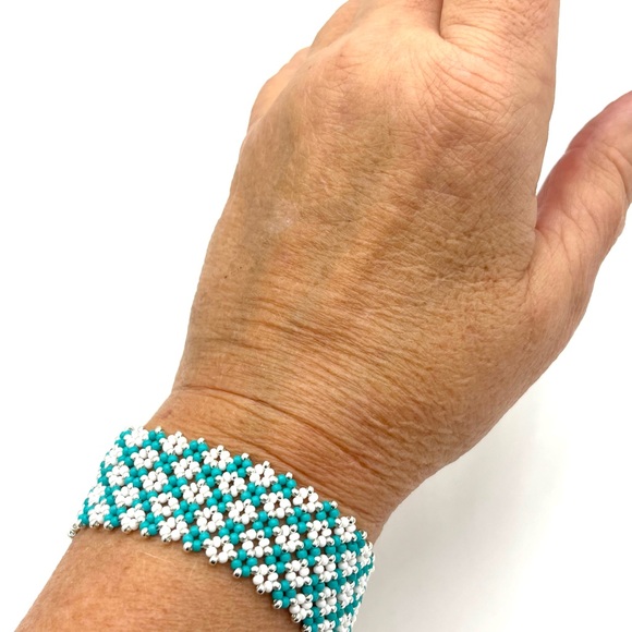 Hand Crafted Beaded Checkerboard Bracelet Aqua White - Picture 8 of 11